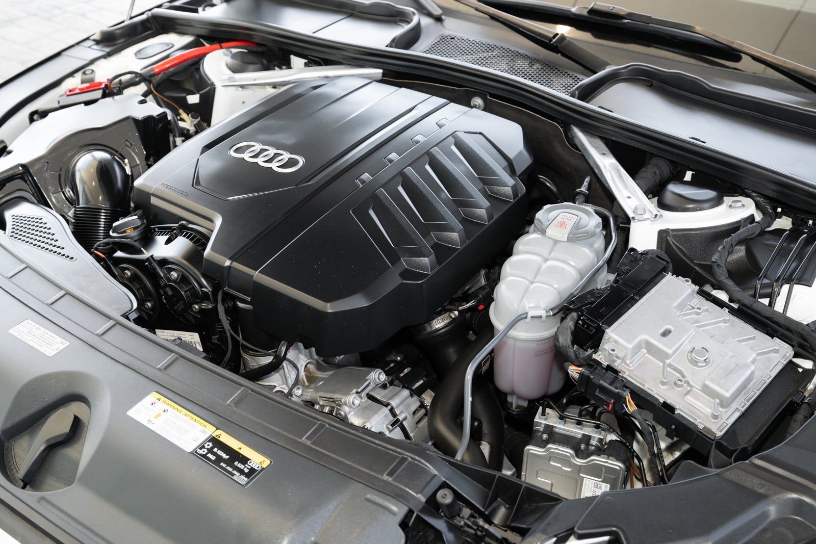 2022 Audi A4 Sedan S line Premium Plus