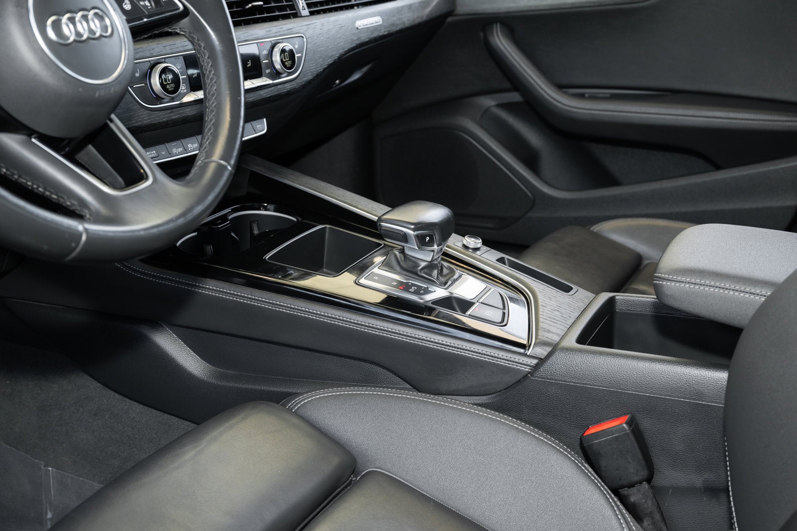 2022 Audi A4 Sedan S line Premium Plus