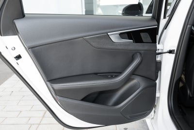 2022 Audi A4 Sedan S line Premium Plus