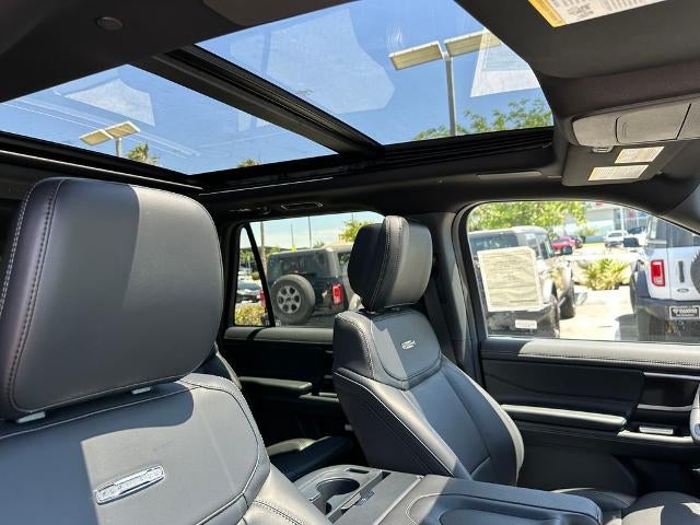 2026 Ford Expedition Platinum®