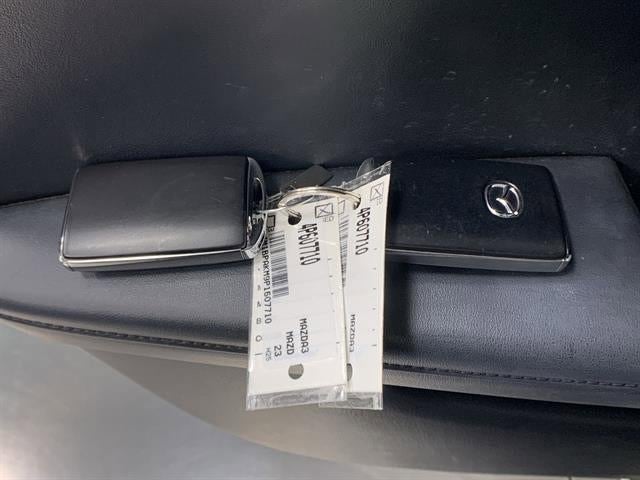 2023 Mazda Mazda3 Hatchback 2.5 S Select Auto FWD