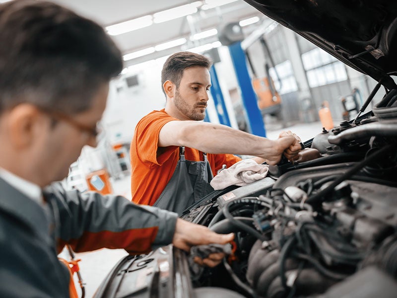 Diamond Ford in Lancaster CA service technician
